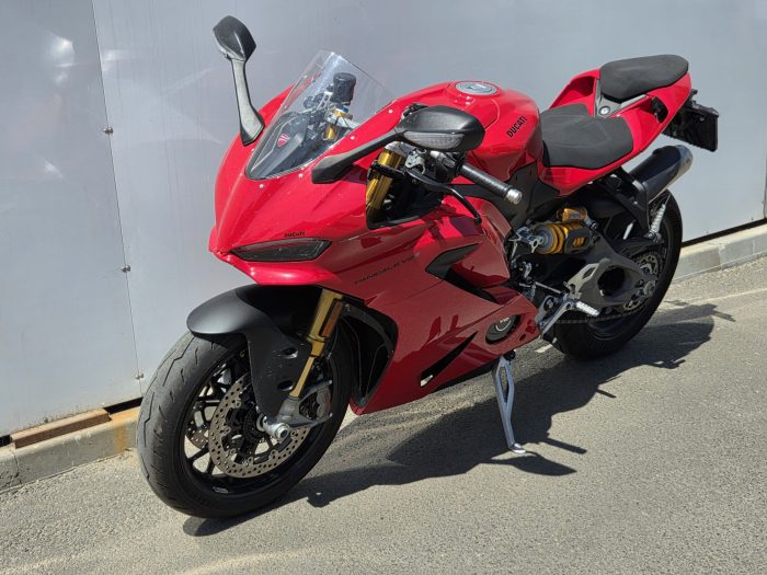 Ducati Panigale V2 S Red second hand